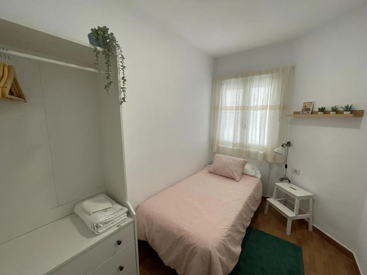 Beautiful 3 Bd. Apartment In La Laguna City Centre 0*, La Laguna (Tenerife)
