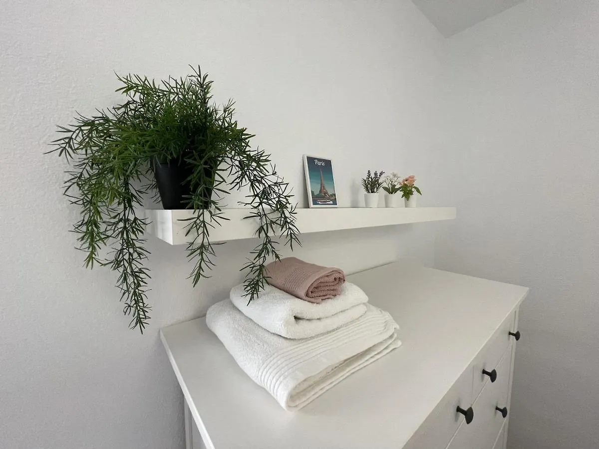 Beautiful 3 Bd. Apartment In La Laguna City Centre  La Laguna (Tenerife)