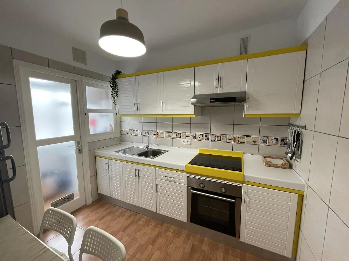 Beautiful 3 Bd. Apartment In La Laguna City Centre