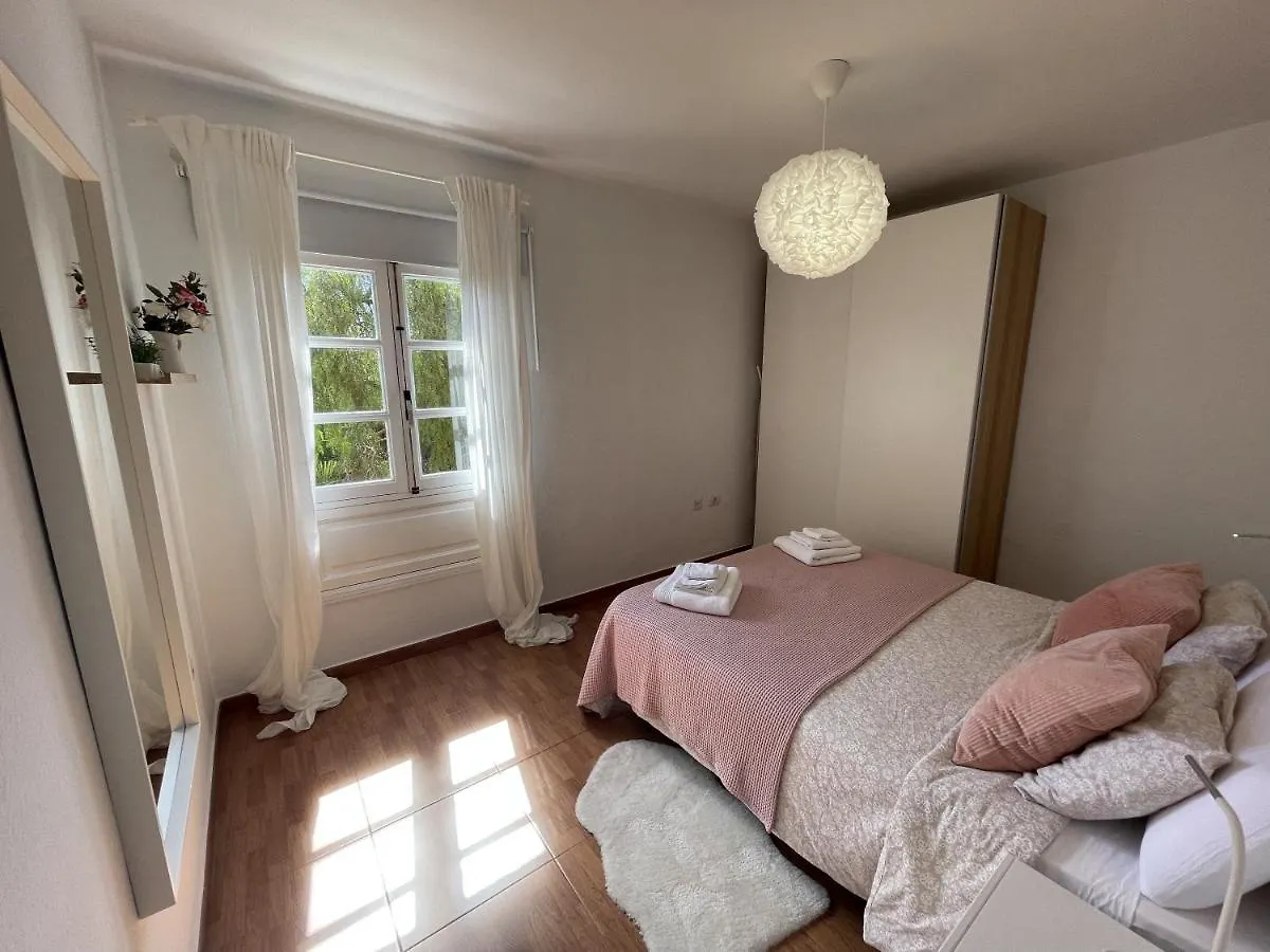 Beautiful 3 Bd. Apartment In La Laguna City Centre