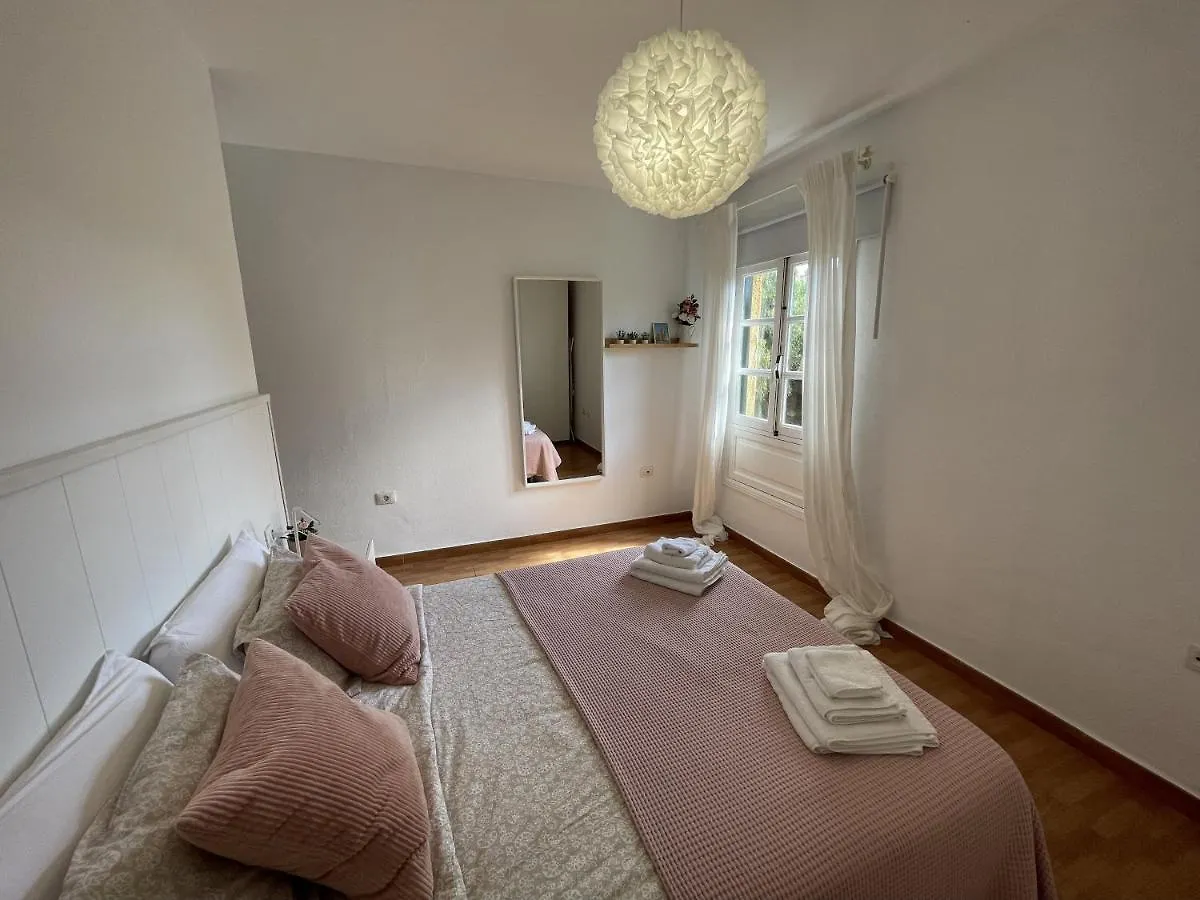 Beautiful 3 Bd. Apartment In La Laguna City Centre
